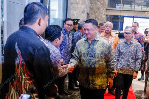TUANKU SYED FAIZUDDIN PUTRA JAMALULLAIL