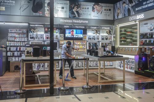 KEDAI KOMPUTER DAN TELEKOMUNIKASI BEROPERASI