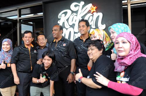 KL17_17022015_KHAIRY_RAKAN
