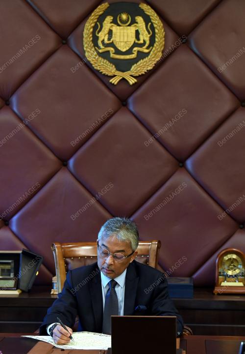 KL17_17072019_WARKAH