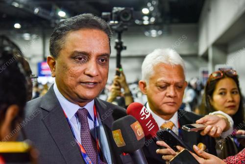DATUK SERI REEZAL MERICAN NAINA MERICAN