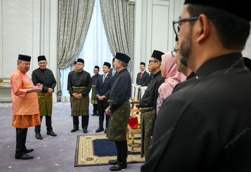 KL17_17122025_ANGKAT_SUMPAH