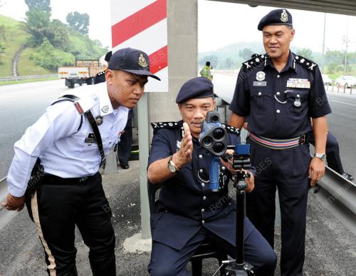 OPERASI TRAFIK
