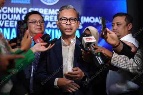 FAHMI FADZIL