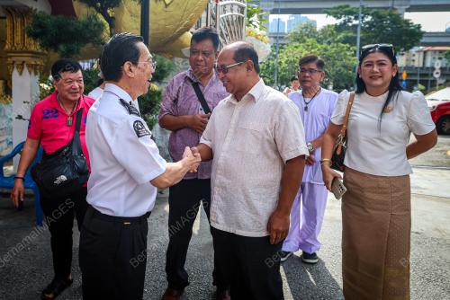 MAJLIS PENYERAHAN AMBULANS