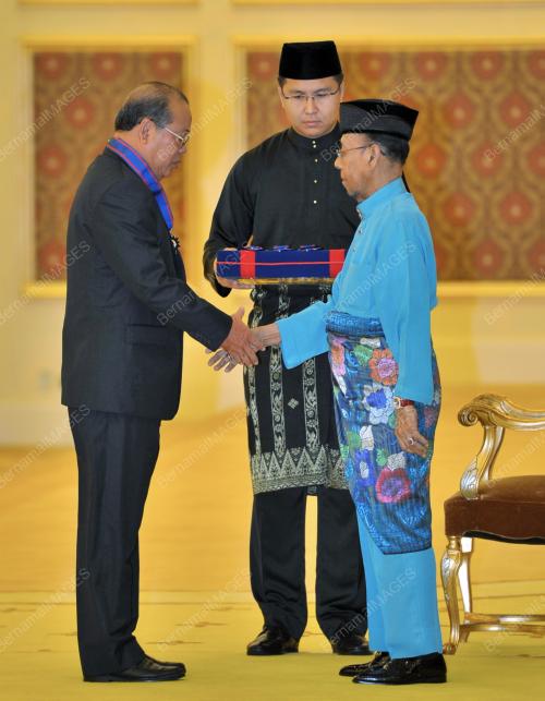 KL17_19112015_AGONG