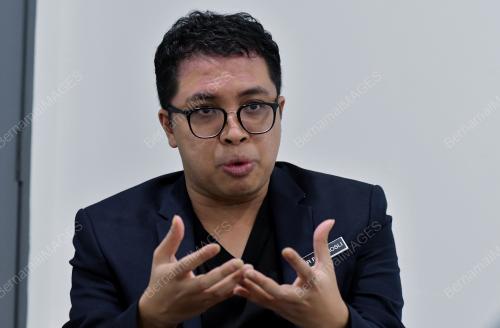 DR FAIZI ROSLI