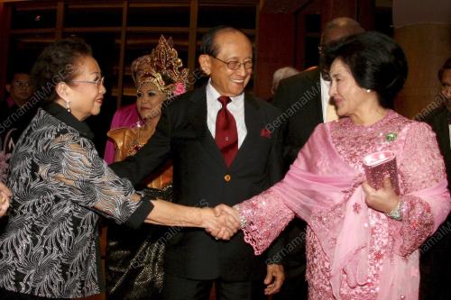 DATIN SERI ROSMAH MANSOR