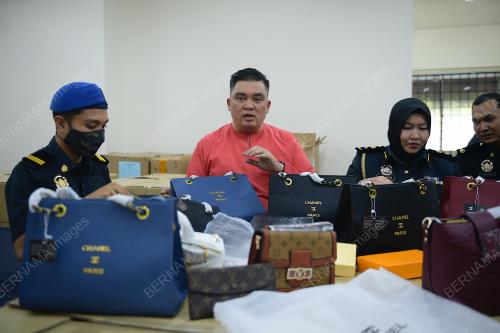 ARIFFIN SAMSUDIN
