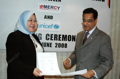 DR JEMILAH MAHMOOD