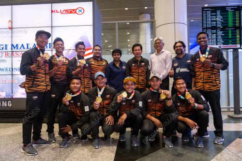 KL17_20102018_HOKI_BN201810160987