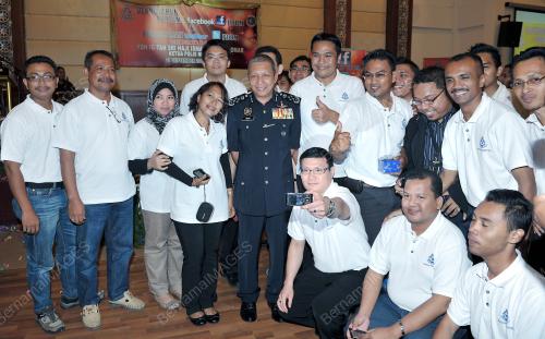 TAN SRI ISMAIL OMAR