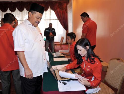 KL17_21092013_UMNO