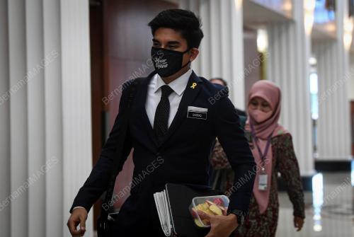 PERSIDANGAN PARLIMEN PENGGAL KETIGA