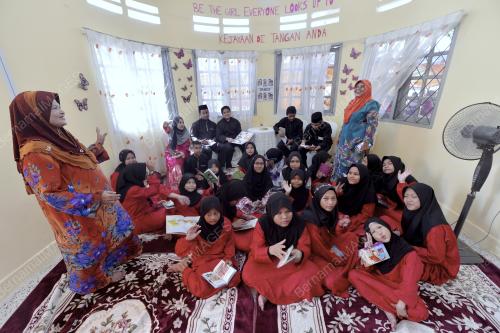 KL17_22022016_RAHOMA_DARUL