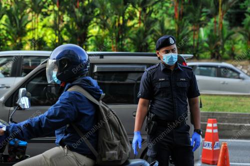 PDRM MENYENARAIKAN 102,000 NAMA SEBAGAI PENERIMA SUNTIKAN VAKSIN