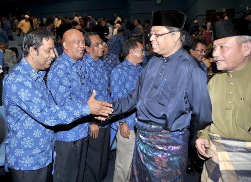 DATUK SERI ISMAIL SABRI YAAKOB