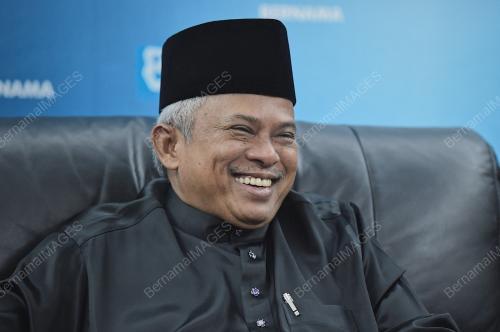 DATUK ROSMAN MOHAMED