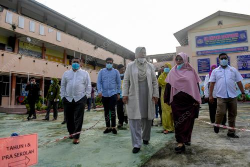 ZURAIDA KAMARUDDIN