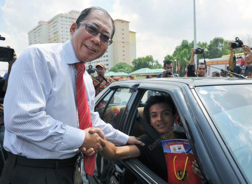 DATUK CHOUR CHEE HEUNG