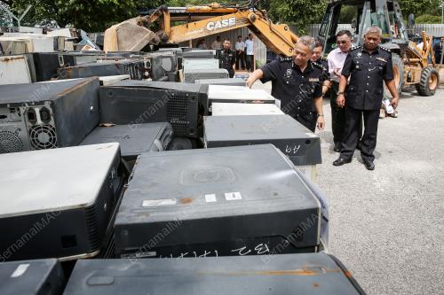 KL17_22082016_POLIS