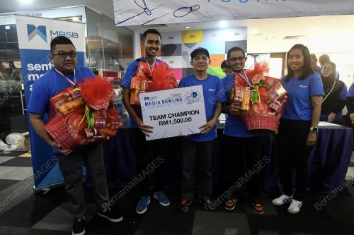 KL17_22092019_MEDIA_BOWLING