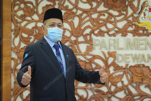 DATUK SERI SHAHIDAN KASSIM