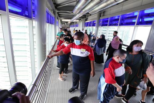 PERTUBUHAN KEBAJIKAN PEMULIHAN DALAM KOMUNITI OKU MAHARANI MUAR