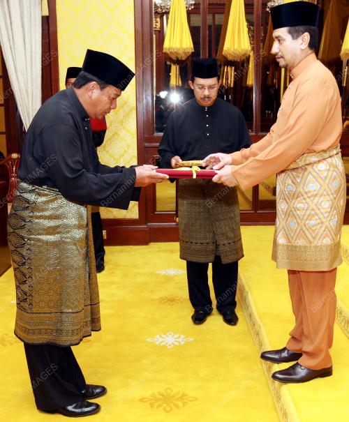 TUANKU MIZAN ZAINAL ABIDIN