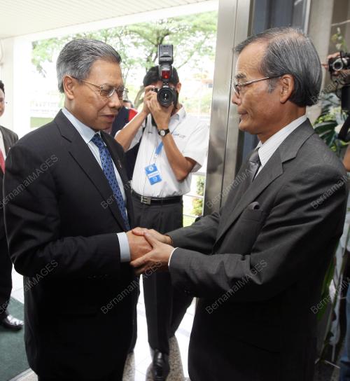 MUSTAPA MOHAMED