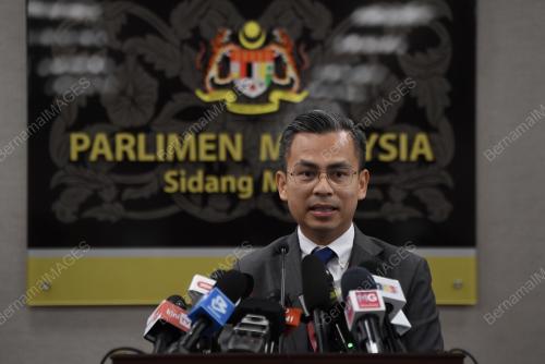 PERSIDANGAN PARLIMEN PENGGAL KETIGA