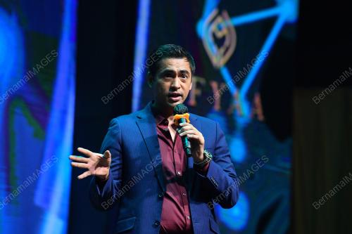 DATUK DR SHEIKH MUSZAPHAR SHUKOR
