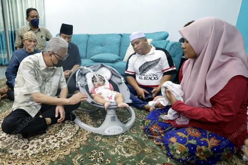DATUK SERI ISMAIL SABRI YAAKOB