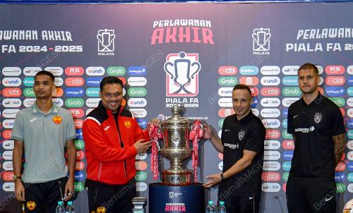 SIDANG MEDIA FINAL PIALA FA