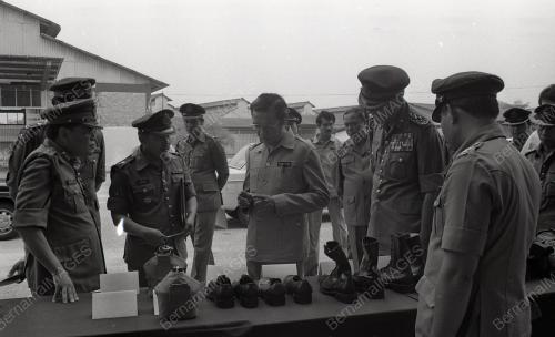DR. MAHATHIR MOHAMAD