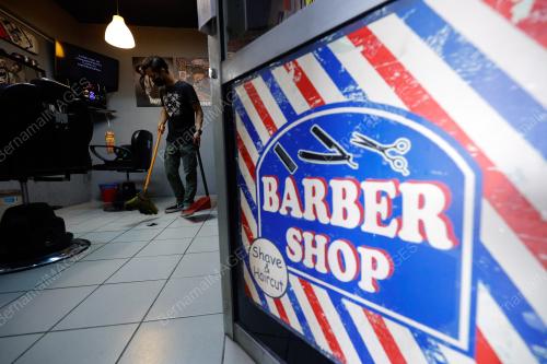 TINJAUAN TUKANG GUNTING RAMBUT PKP