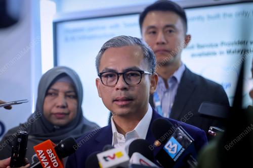 FAHMI FADZIL
