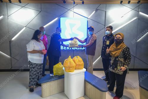 GOTONG ROYONG MASAK BUBUR LAMBUK KBSB