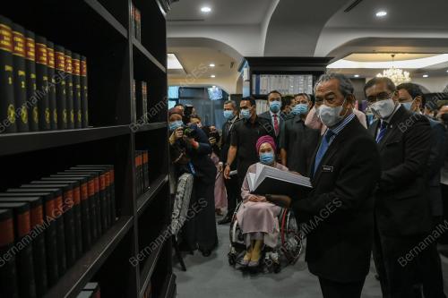 TAN SRI MUHYIDDIN YASSIN