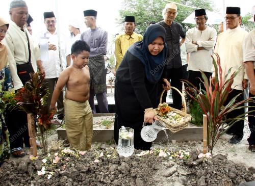 ANAK RAHIM BAKAR