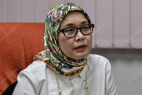 PROF MADYA DR AZARINAH IZAHAM