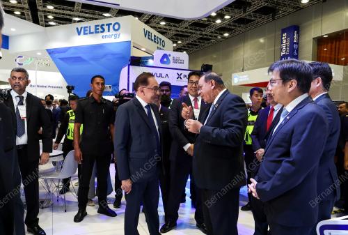 DATUK SERI ANWAR IBRAHIM
