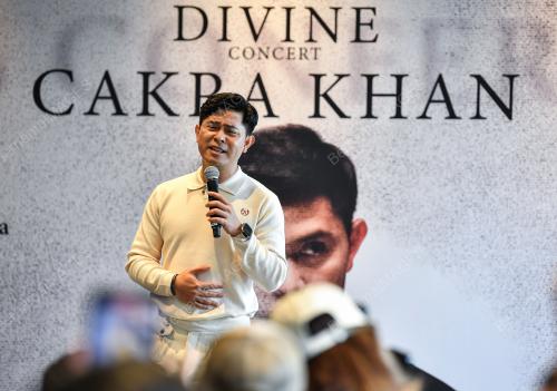 CAKRA KHAN