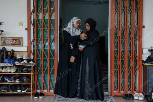ADLINA AISYAH AHMAD RUSLI