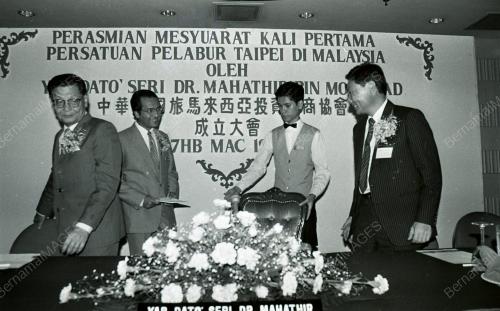 KL17_270390_MESYUARAT_AGONG