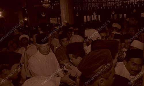 SEMBAHYANG HARI RAYA DI MASJID NEGARA