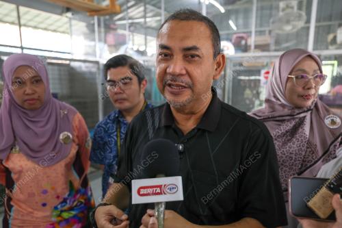 DATUK AZMAN ABIDIN