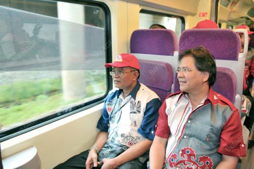 MOHD NAJIB TUN ABDUL RAZAK
