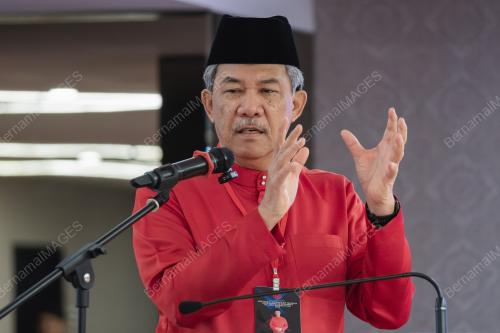 DATUK SERI MOHAMAD HASAN
