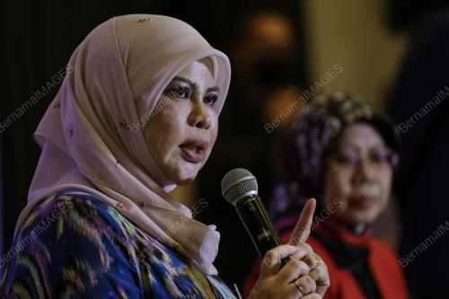 DATUK SERI RINA MOHD HARUN